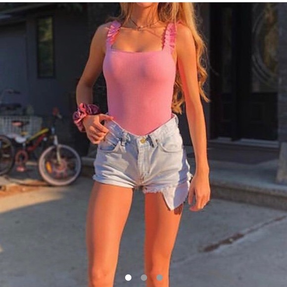 Aritzia ruffled pink body suit - Picture 1 of 1